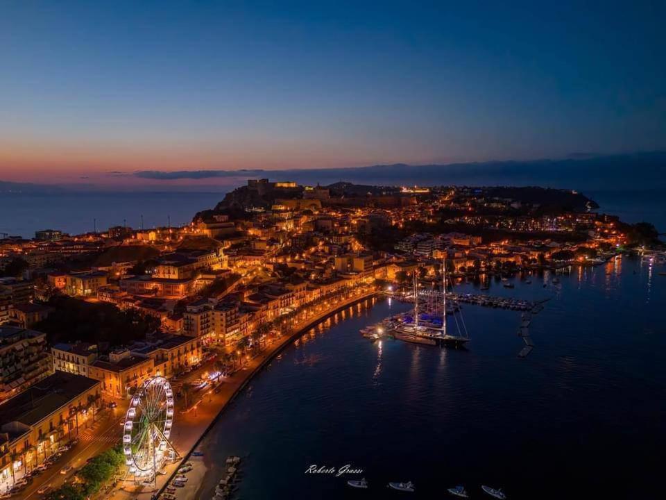 Harbor Elegance Estate Hotel Milazzo Bagian luar foto